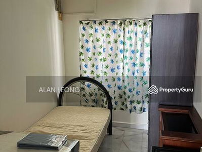 Endah Ria, Malaysia Endah Ria, Malaysia