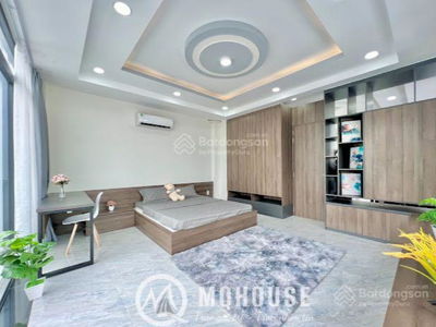 Bach Dang Street, Vietnam Bach Dang Street, Vietnam