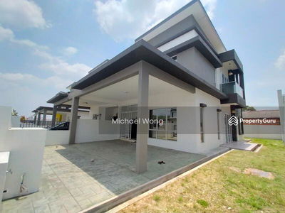 Sungai Choh Sari Alamanda Parklands, Malaysia Sungai Choh Sari Alamanda Parklands, Malaysia