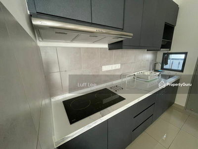 M Vertica, Malaysia M Vertica, Malaysia