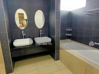 Regent's Park @ East Ledang, Malaysia Regent's Park @ East Ledang, Malaysia