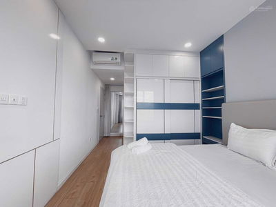 Sunrise City, Vietnam Sunrise City, Vietnam