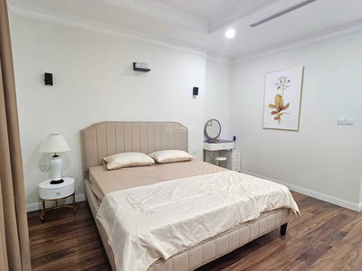 D’. Le Roi Soleil, Vietnam D’. Le Roi Soleil, Vietnam