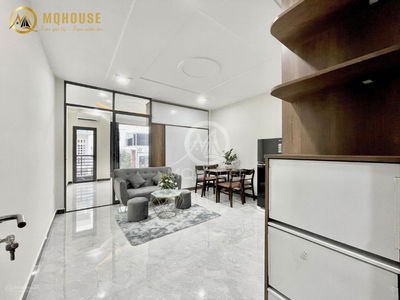 Hoang Hoa Tham Street, Vietnam Hoang Hoa Tham Street, Vietnam