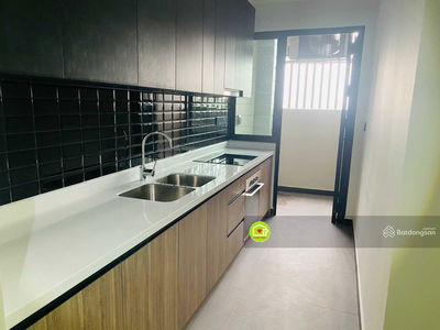 De La Sol, Vietnam De La Sol, Vietnam