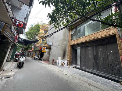 Gehäuse In Hanoi, Vietnam  Gehäuse In Hanoi, Vietnam