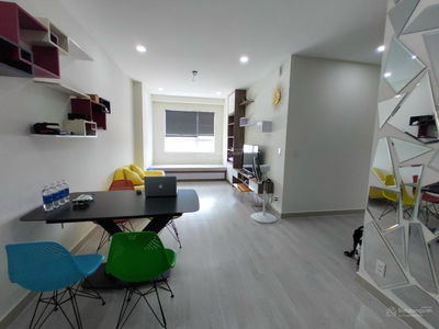 Topaz Elite, Vietnam Topaz Elite, Vietnam