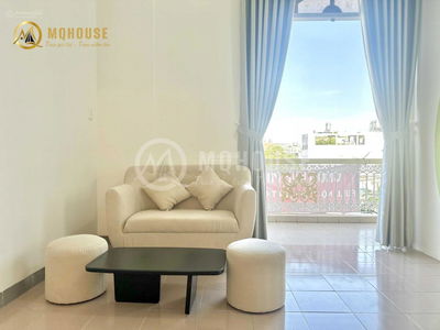 Dang Thuy Tram Street, Vietnam Dang Thuy Tram Street, Vietnam