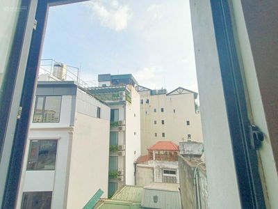 Gehäuse In Hanoi, Vietnam  Gehäuse In Hanoi, Vietnam