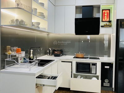 Topaz Elite, Vietnam Topaz Elite, Vietnam