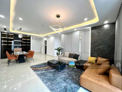 D’. Le Roi Soleil, Vietnam D’. Le Roi Soleil, Vietnam