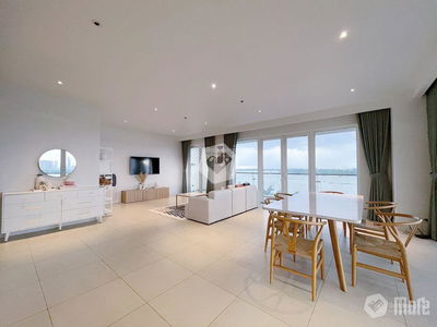 Diamond Island, Vietnam Diamond Island, Vietnam