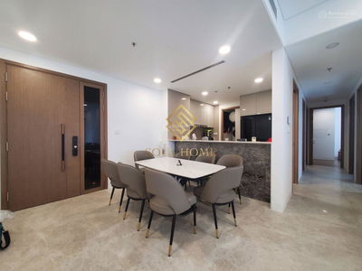 The River Thủ Thiêm, Vietnam  The River Thủ Thiêm, Vietnam