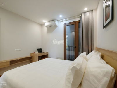 D'. Le Pont D'or - Hoang Cau, Vietnam D'. Le Pont D'or - Hoang Cau, Vietnam