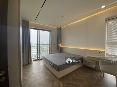 The Peak, Vietnam The Peak, Vietnam