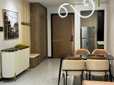 De La Sol, Vietnam De La Sol, Vietnam