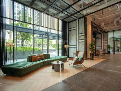 De La Sol, Vietnam De La Sol, Vietnam