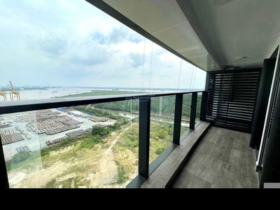 Sunshine Diamond River, Vietnam Sunshine Diamond River, Vietnam