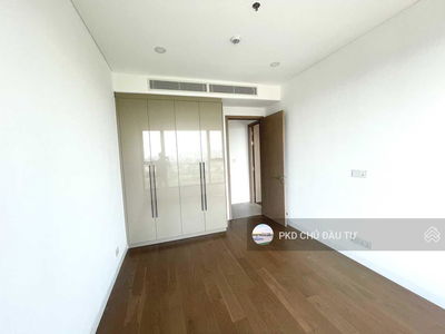 The River Thủ Thiêm, Vietnam The River Thủ Thiêm, Vietnam