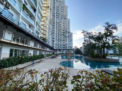 Golden Westlake, Vietnam Golden Westlake, Vietnam