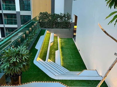 De La Sol, Vietnam De La Sol, Vietnam