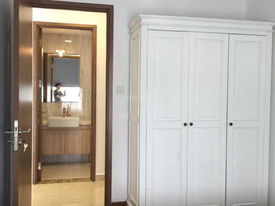 The Golden Star, Vietnam The Golden Star, Vietnam