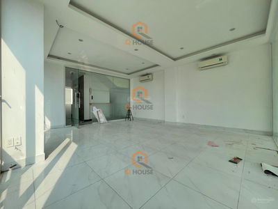 Housing in Nha Be, Vietnam  Housing in Nha Be, Vietnam