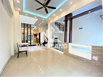 Alojamiento en Nha Be, Vietnam  Alojamiento en Nha Be, Vietnam