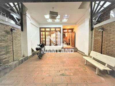 Gehäuse In Nha Be, Vietnam Gehäuse In Nha Be, Vietnam