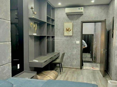 Gehäuse In Nha Be, Vietnam  Gehäuse In Nha Be, Vietnam