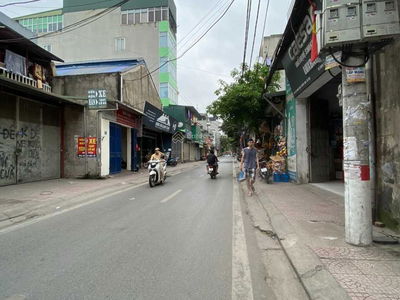 Housing in Hanoi, Vietnam Housing in Hanoi, Vietnam