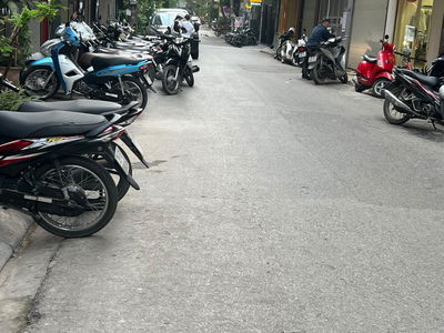 Gehäuse In Hanoi, Vietnam Gehäuse In Hanoi, Vietnam