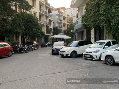 Gehäuse In Hanoi, Vietnam Gehäuse In Hanoi, Vietnam