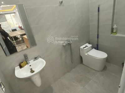 Gehäuse In Hanoi, Vietnam Gehäuse In Hanoi, Vietnam