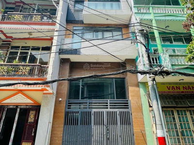 Housing in Ho Chi Minh City, Vietnam Housing in Ho Chi Minh City, Vietnam