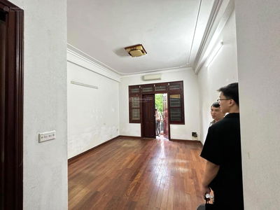 Gehäuse In Hanoi, Vietnam Gehäuse In Hanoi, Vietnam