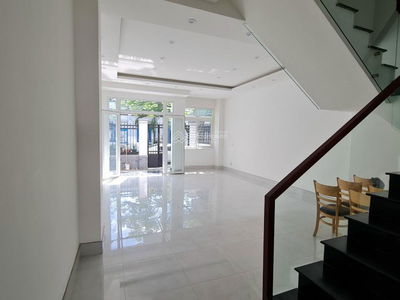 Gehäuse In Thu Dau Mot, Vietnam Gehäuse In Thu Dau Mot, Vietnam