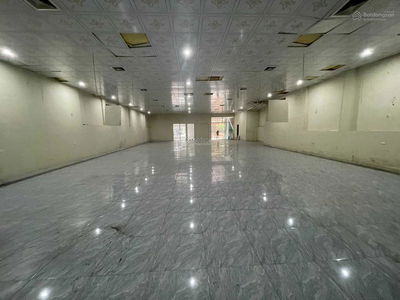 Gehäuse In Hanoi, Vietnam Gehäuse In Hanoi, Vietnam