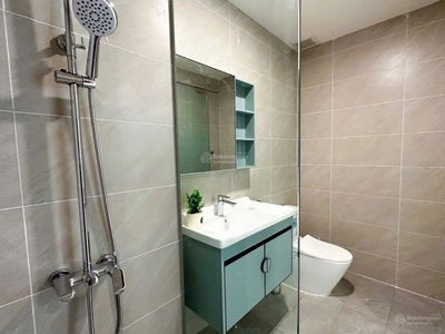 Phan Dang Luu Street, Vietnam  Phan Dang Luu Street, Vietnam