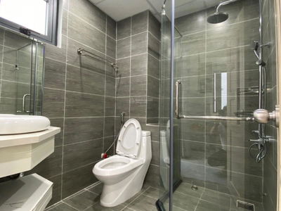 Hoang Hoa Tham Street, Vietnam Hoang Hoa Tham Street, Vietnam